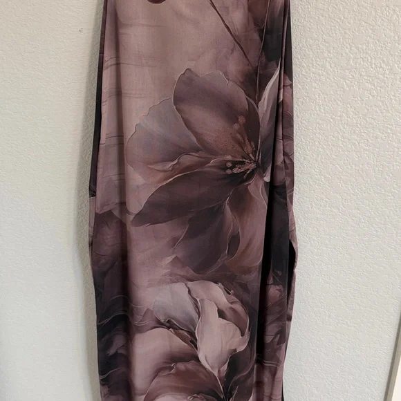 Windsor strapless floral dress - Picture 7 of 11